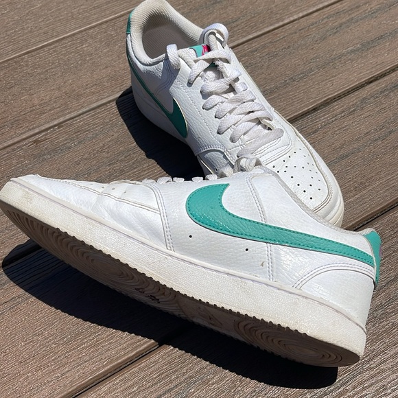 Nike Air Force size 10 shoe - Picture 2 of 3